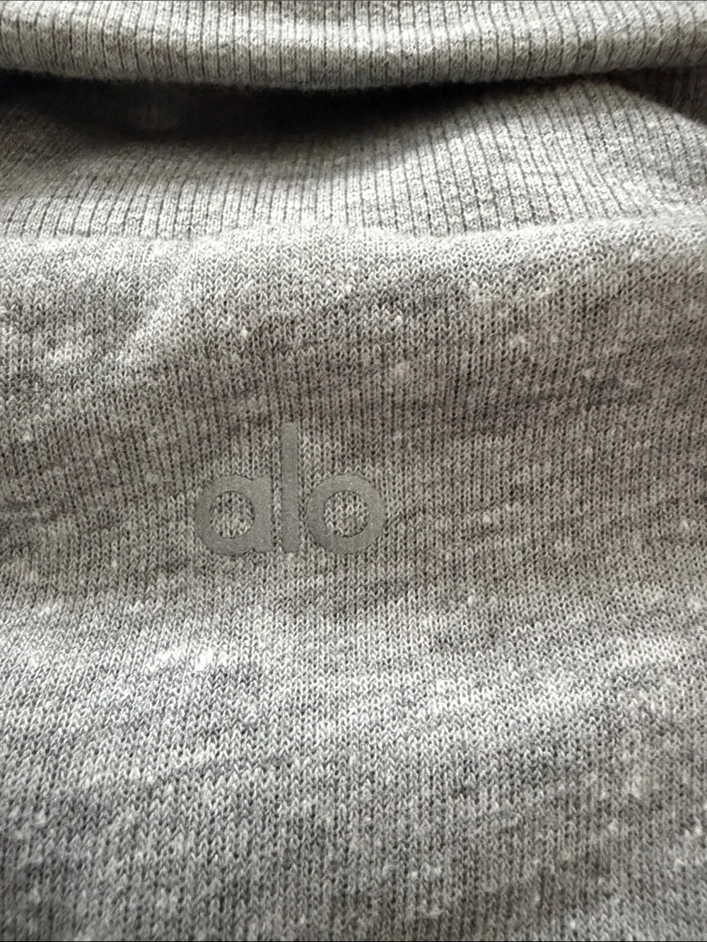 ALO Yoga cozy cowl